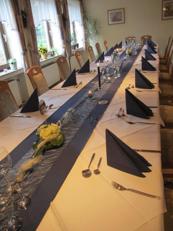 Hotel Restaurant Gunsetal Bad Berleburg Exterior photo