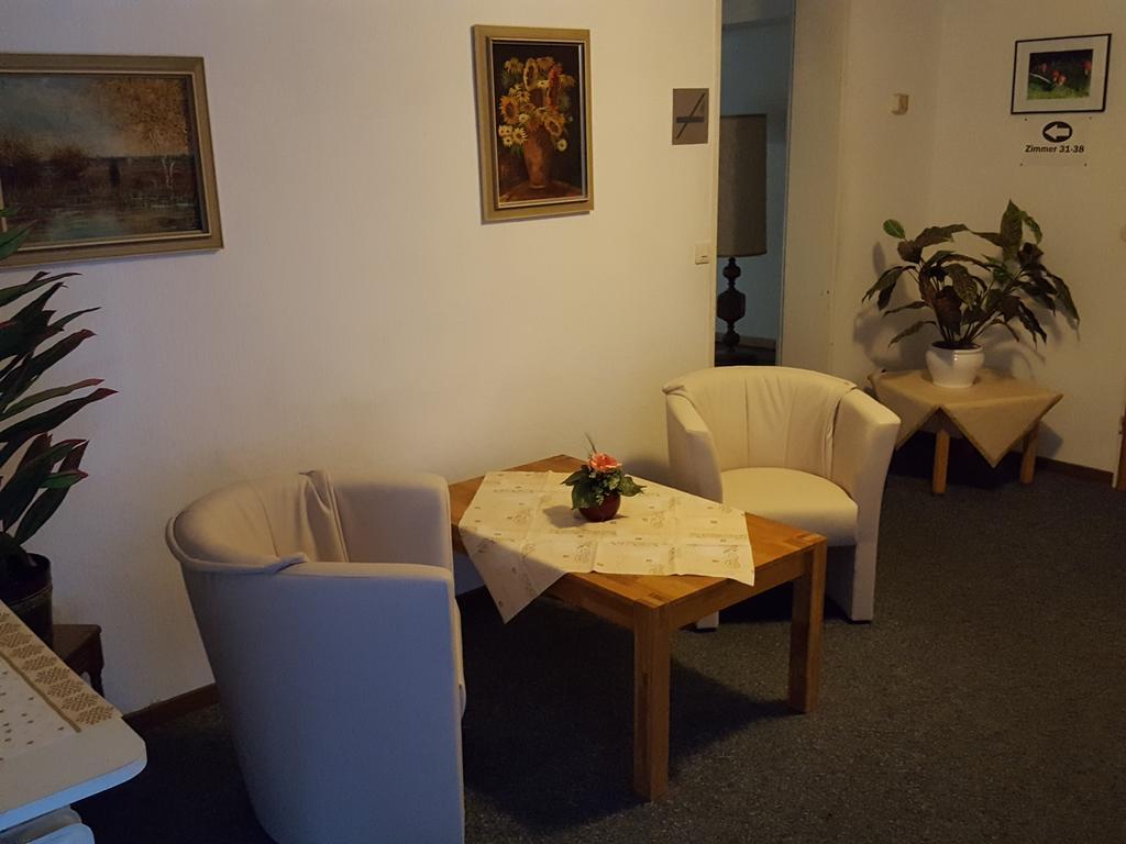 Hotel Restaurant Gunsetal Bad Berleburg Exterior photo